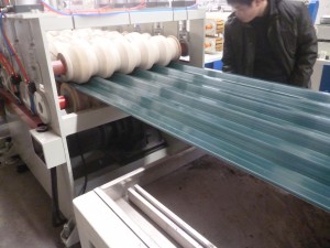 Máquina de producción de tejas onduladas de PVC